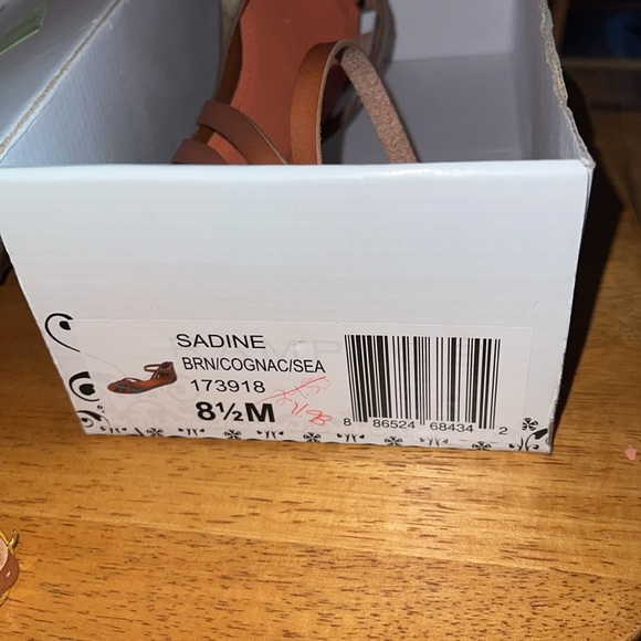 Rampage Tan and Blue Ankle-Strap Sandals with Bow Details - Picture 8 of 8